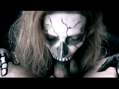 ❤️ Demona knabino suĉanta kokon per sia nigra buŝo kaj glutante kumon. ❤❌ Porno ĉe eo.klassikaprint.ru ❌️❤